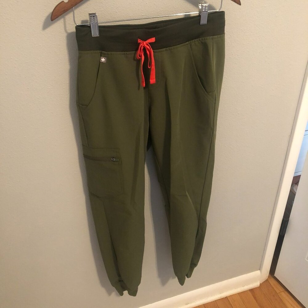 FIGS Jogger Scrub Pants